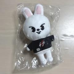 新品未開封】 StrayKids リノ ぬいぐるみ オリジナルサイズ - メルカリ