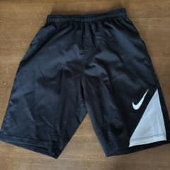 NIKE キッズ ハーフパンツ 150cm ブラックのサムネイル
