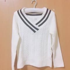 OLIVEdesOLIVE ♥︎ Vネックニットのサムネイル
