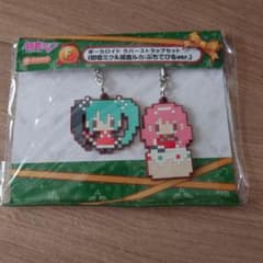 初音ミク＆巡音ルカ ぷちでびる ラバーストラップセット - メルカリ