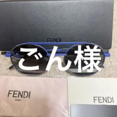 ⭐️FENDI 丸サングラスのサムネイル