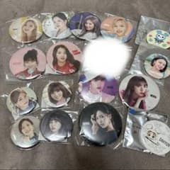 TWICE 缶バッジセット - メルカリ