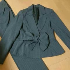 値下げしました‼リボンストライプ美形スーツ‼7号のサムネイル