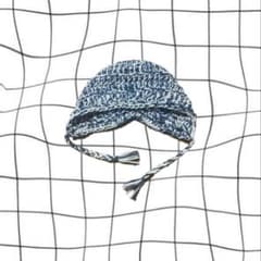 バラクラバ　耳当て付き　ニット帽　かぎ編み　ハンドメイド　ホワイト　ブルーのサムネイル