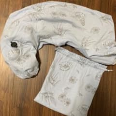 10mois 授乳クッション　エアプッション　携帯用のサムネイル