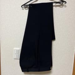 ユニクロ　感動パンツ（ウールライク）ネイビーのサムネイル