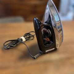 パナソニック　NI-A66 ドライアイロン 700Wのサムネイル