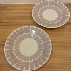 北欧風 プレート 皿 2枚セット ベージュ 大皿のサムネイル