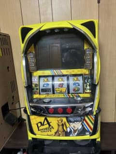 実機　ペルソナ4 コイン不要機のサムネイル