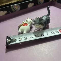 猫 キーホルダー 2個セット 招き猫 キジ猫 立体 猫雑貨 チャームのサムネイル