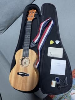 Enya Concert EUC-25D Mahogany ウクレレのサムネイル