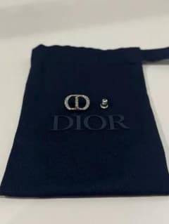 Dior CD ピアス (Ag925刻印、ポスト2本線) 片耳のみ - メルカリ