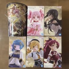 魔法少女まどか☆マギカ 菓子缶1缶(空) フィギュア5体(未開封) 6点セット 魔法少女まどか☆マギカ 菓子缶1缶(空) フィギュア5体(未開封) 6点