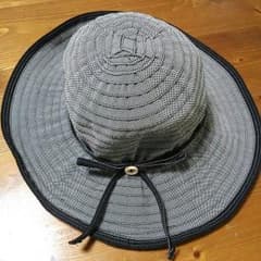 処分します！ 新品!!  お買得な帽子です!!のサムネイル