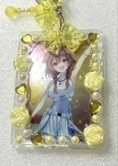 【ハンドメイド】推し 黄色 カラー トレカケースデコ イエロー 推し活のサムネイル