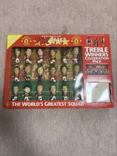 コリンシアン フィギュア マンチェスター・ユナイテッド トレブル 記念セット m96758701069_1.jpg?1756365123