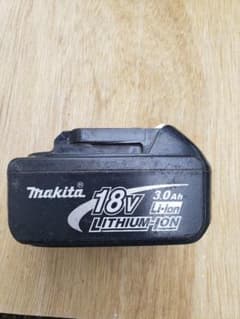 マキタ バッテリー BL1830のサムネイル