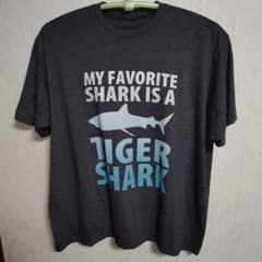 TIGER SHARK グラフィック Tシャツ チャコールグレーUSサイズのサムネイル