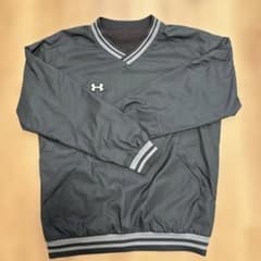 Under Armour グレー Vネックジャケットのサムネイル