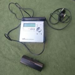 SONY MZ-R909 ポータブルMDプレイヤー・レコーダー Sony MZ-R909 [MiniDisc Wiki]