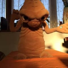 E.T.のぬいぐるみのサムネイル
