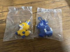 ペタンコマスコット　きつね　くま　2点セットのサムネイル