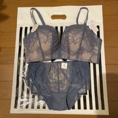 エメフィール超盛りブラ♡E75のサムネイル