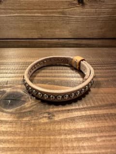 スタッズレザーブレスレット 幅10mm ブレス バングル 本革 ハンドメイドのサムネイル