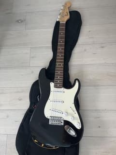 Squier Bullet strat ブラック　ジャンクボディ美品・ケース付 Squier Bullet strat ブラック ジャンクボディ美品・ケース付 - メルカリ