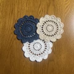 ハンドメイド かぎ針編み コースター 3枚セットのサムネイル