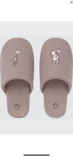 UNIQLO スリッパ　プーさんのサムネイル