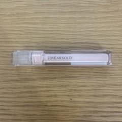 23YEARSOLD ダーマシンコンシーラー 0.2P トーンアップベージュ