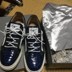 ジュゼッペザノッテイ‼️　　スニーカーのサムネイル