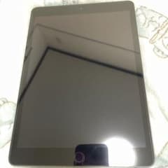 iPad 第8世代 10.2インチ 32GB Wi-Fiモデル中古 動作良好のサムネイル