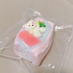 【bunny購入】クマとフルーツのクリームサンド　スクイーズ　捏捏のサムネイル