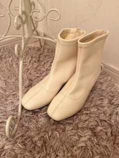 お正月セールSAVOY 未使用ショートブーツ　sサイズのサムネイル