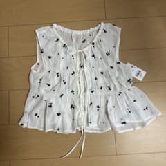 LOWRYS FARM 刺繍ノースリーブブラウス ホワイトのサムネイル