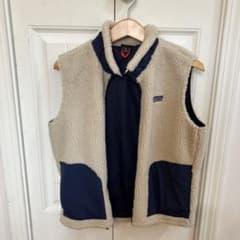 patagonia ボアベスト ベージュ/ネイビーのサムネイル