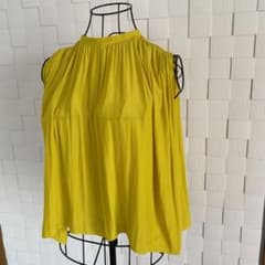 【美品】   レディーストップスのサムネイル