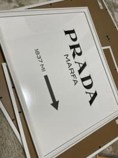 プラダのポスターのサムネイル