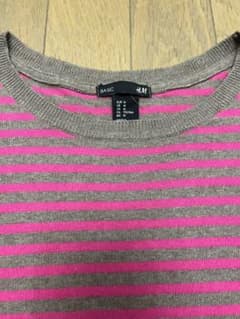 H&M ボーダーニット Mサイズ グレー ピンク クルーネックのサムネイル