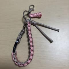 パラコード　ハンドストラップ　　ピンクとグレージュ