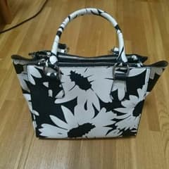 はせみいさん専用    花柄バッグのサムネイル