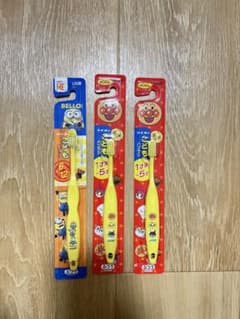 LION こどもハブラシ 3本セット アンパンマン ミニオンのサムネイル