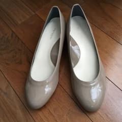 新品 丸井OIOI らくちんきれいパンプス 24.5 3cmヒールのサムネイル