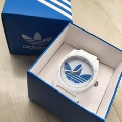 adidas○腕時計のサムネイル