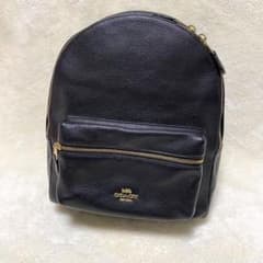 coach レザー リュック ブラックのサムネイル