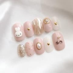 くすみピンク うさぎ さくらんぼ ネイルのサムネイル