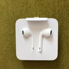 新品未使用⭐︎iPhone付属品　純正イヤフォン　変換アダプタなしのサムネイル