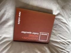 PANTONE カラー見本帳 2冊セット - メルカリ